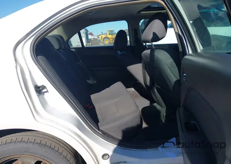 2010 Ford Fusion Se from USA, damaged, VIN 3FAHP0HA8AR293861